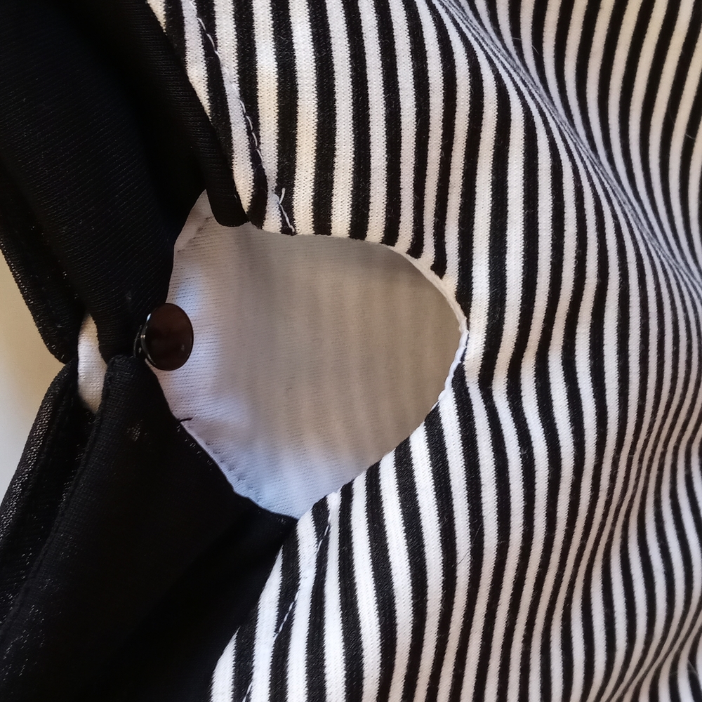 Attractive Papaya dressy black & white striped lined tank Size L - Picture 6 of 6